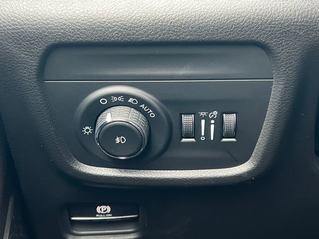 New 2026 Jeep Grand Cherokee Limited image 17