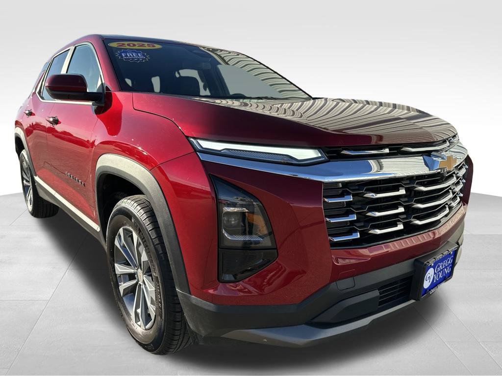 Used 2025 Chevrolet Equinox LT AWD/4WD image 10