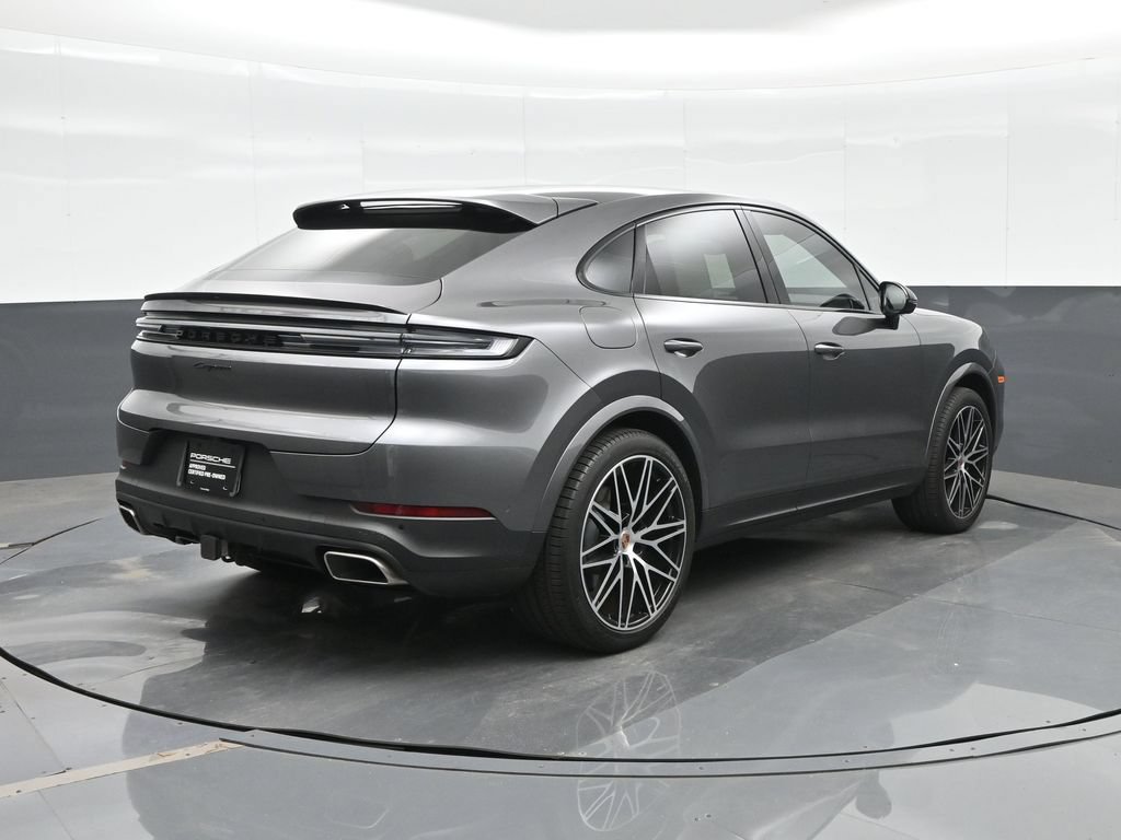 Certified 2025 Porsche Cayenne Coupe AWD/4WD image 7
