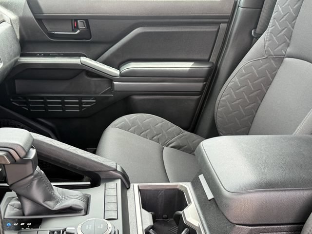 Used 2026 Toyota Tacoma SR5 AWD/4WD image 13