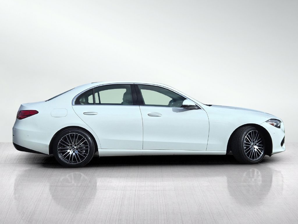 Used 2023 Mercedes-Benz C 300 Sedan image 3
