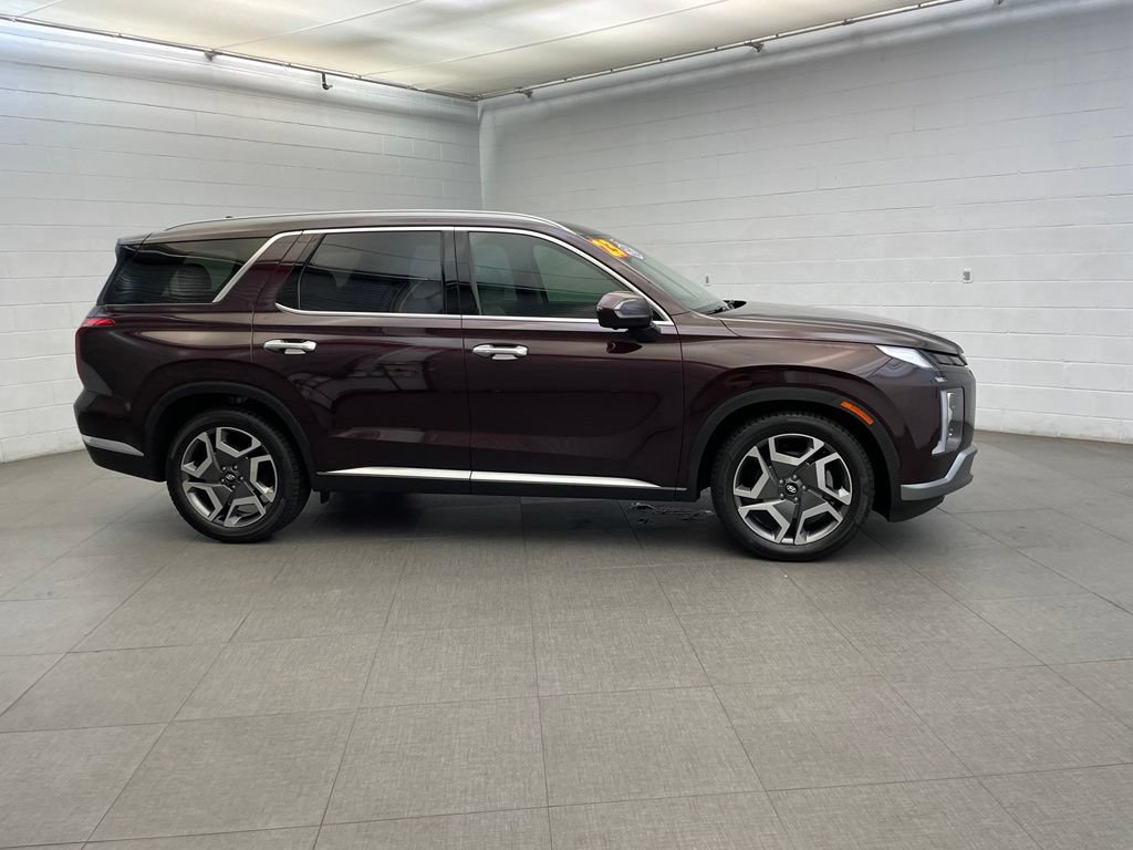 Used 2023 Hyundai Palisade Limited FWD image 5