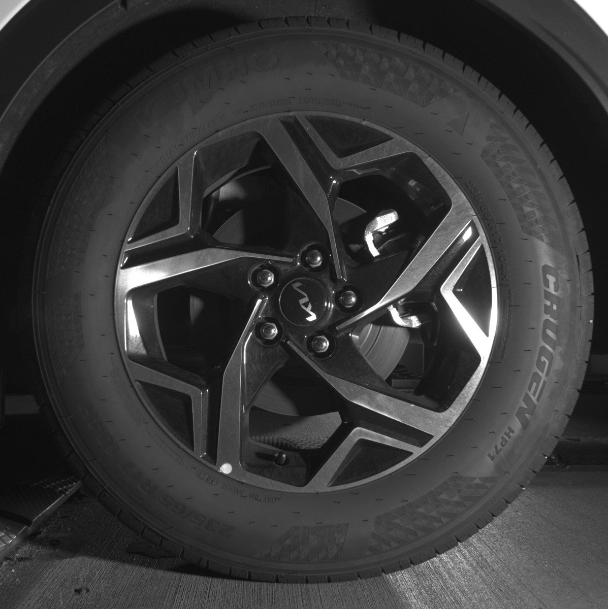 Used 2025 Kia Sportage LX image 14