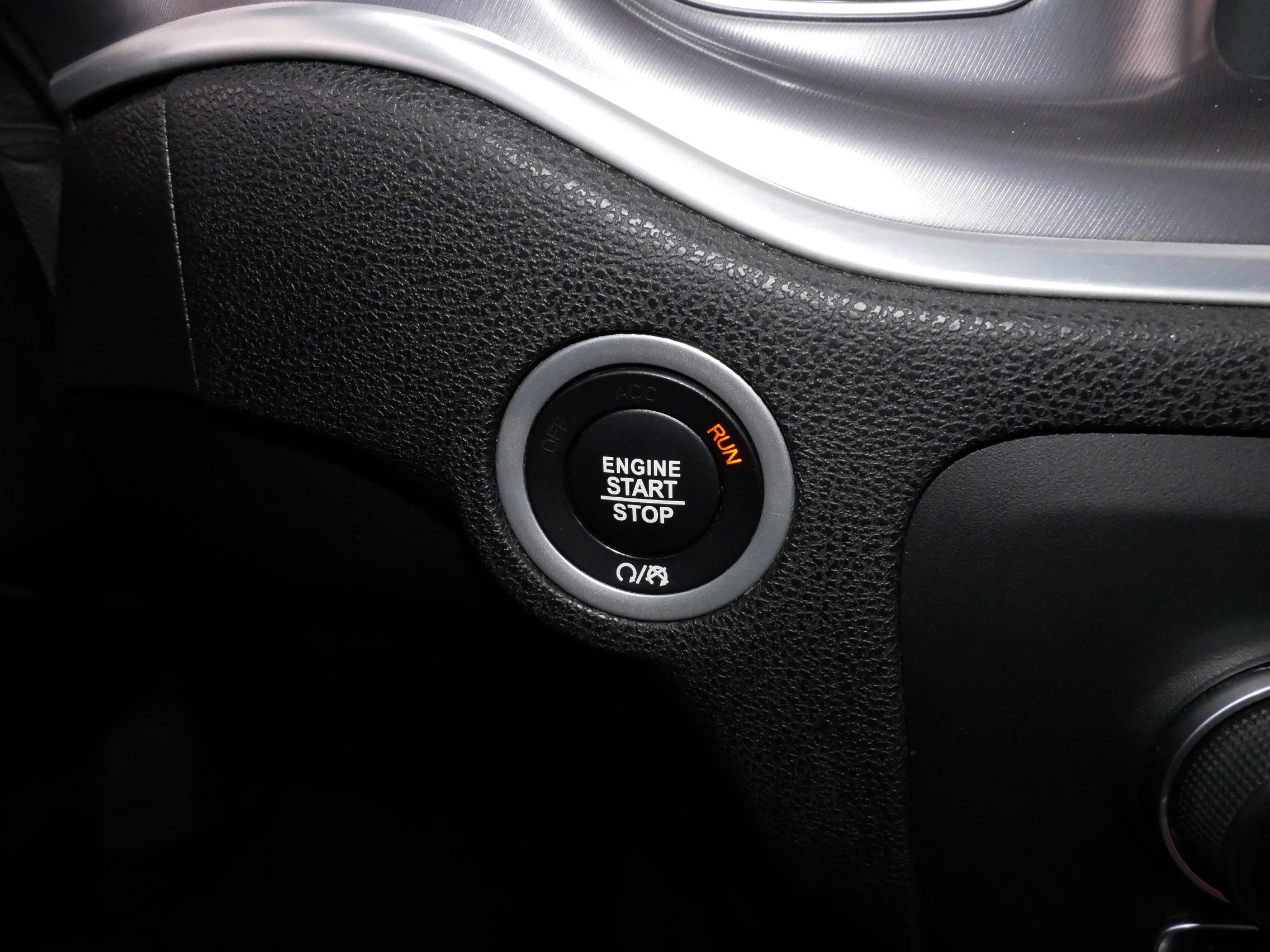 Used 2019 Dodge Charger SXT image 28