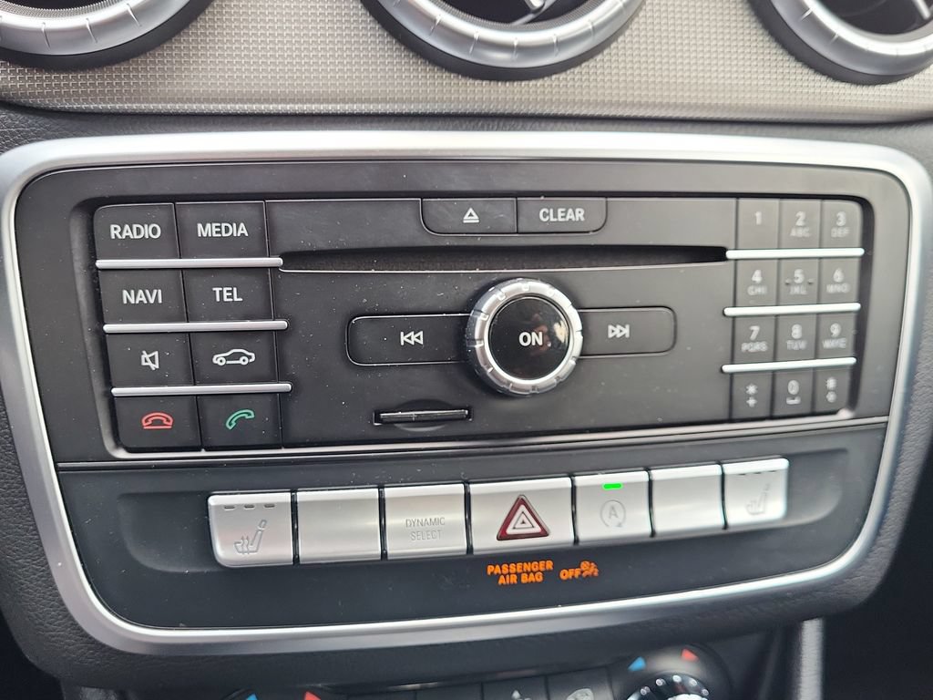 Used 2019 Mercedes-Benz CLA 250 4MATIC image 31