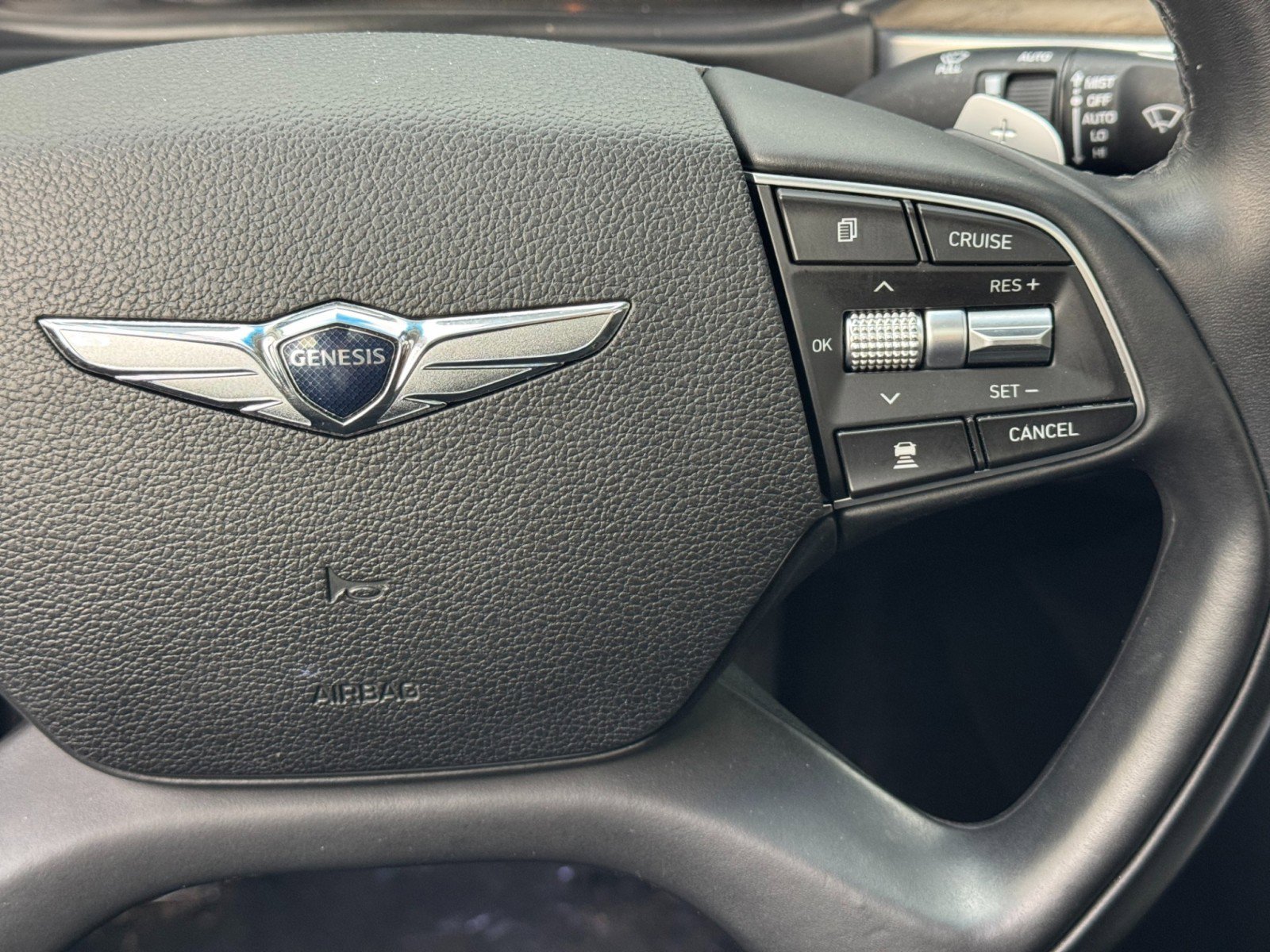 Used 2021 Genesis G90 5.0 Ultimate image 23