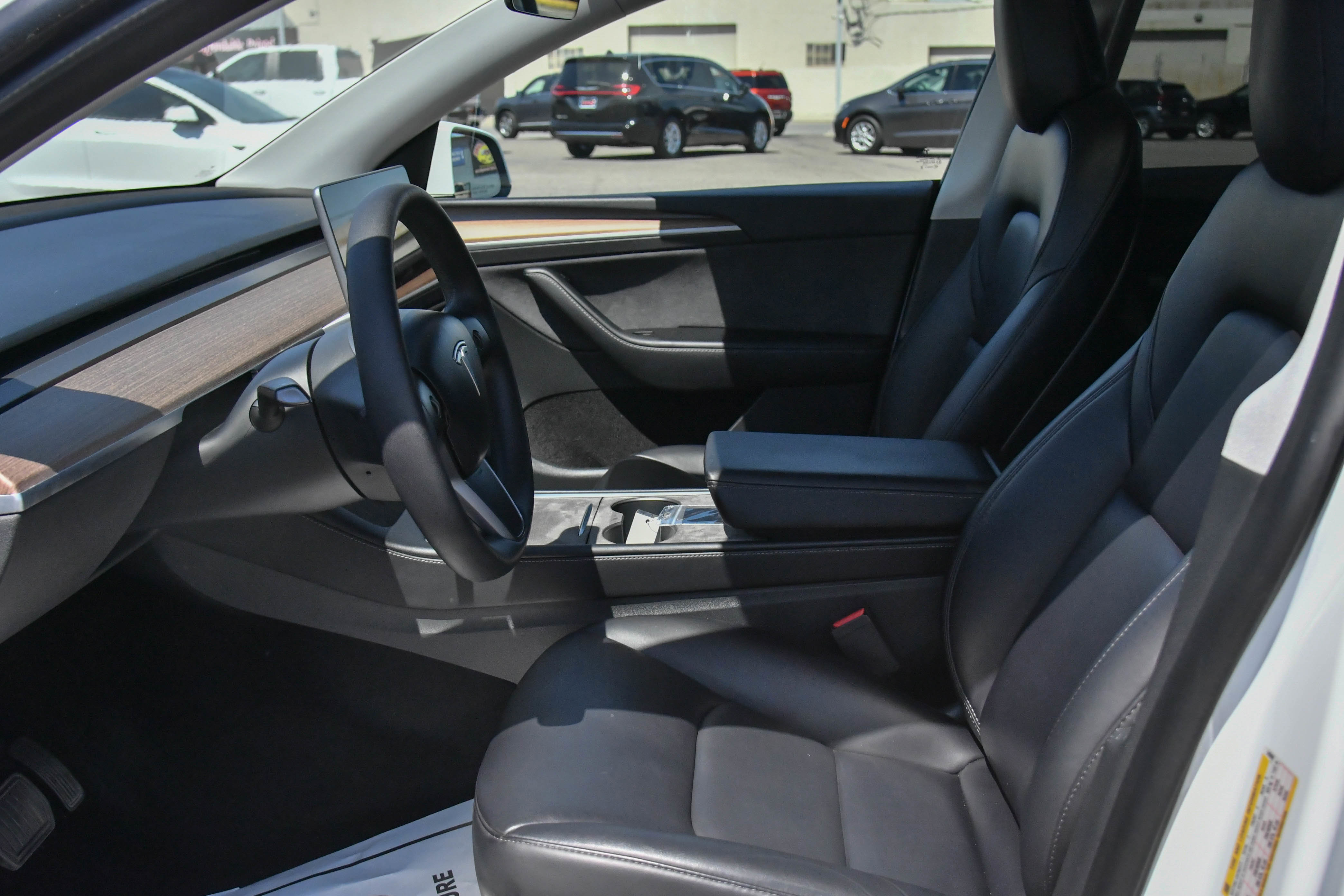 Used 2023 Tesla Model Y Long Range AWD/4WD image 17