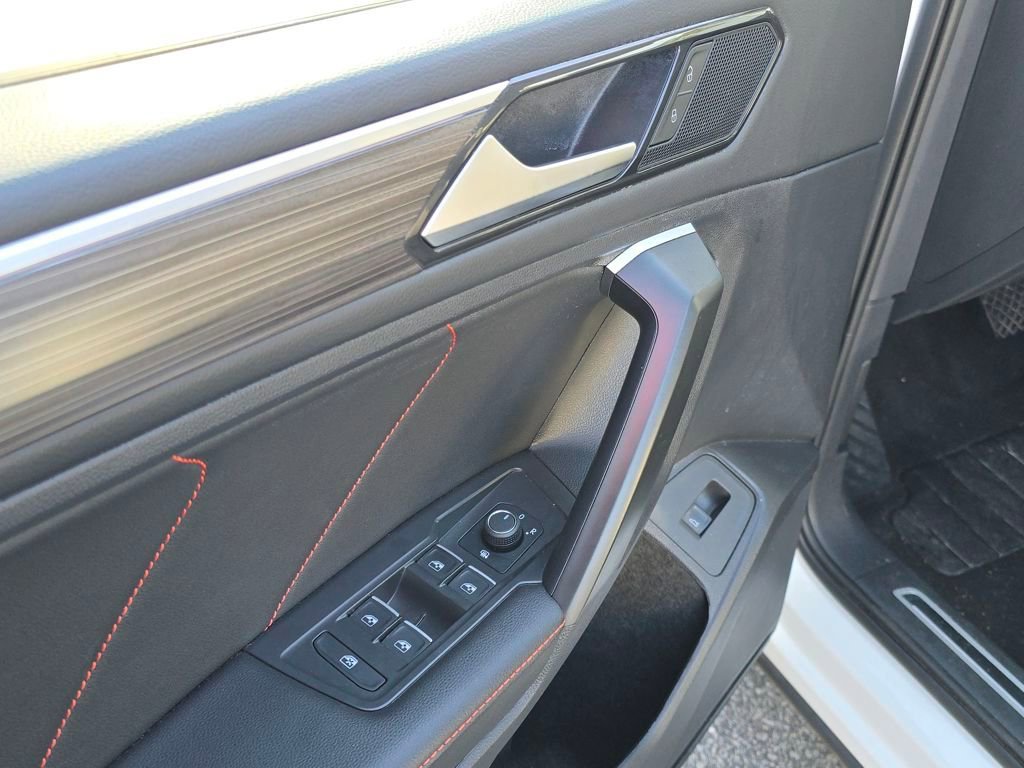 Used 2024 Volkswagen Tiguan Wolfsburg Edition image 11