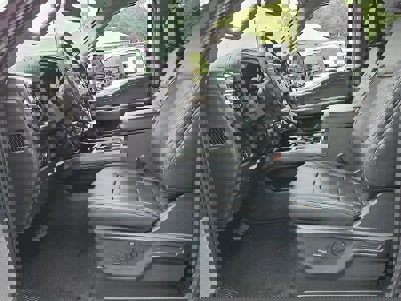 New 2026 Ford F250 Lariat image 6