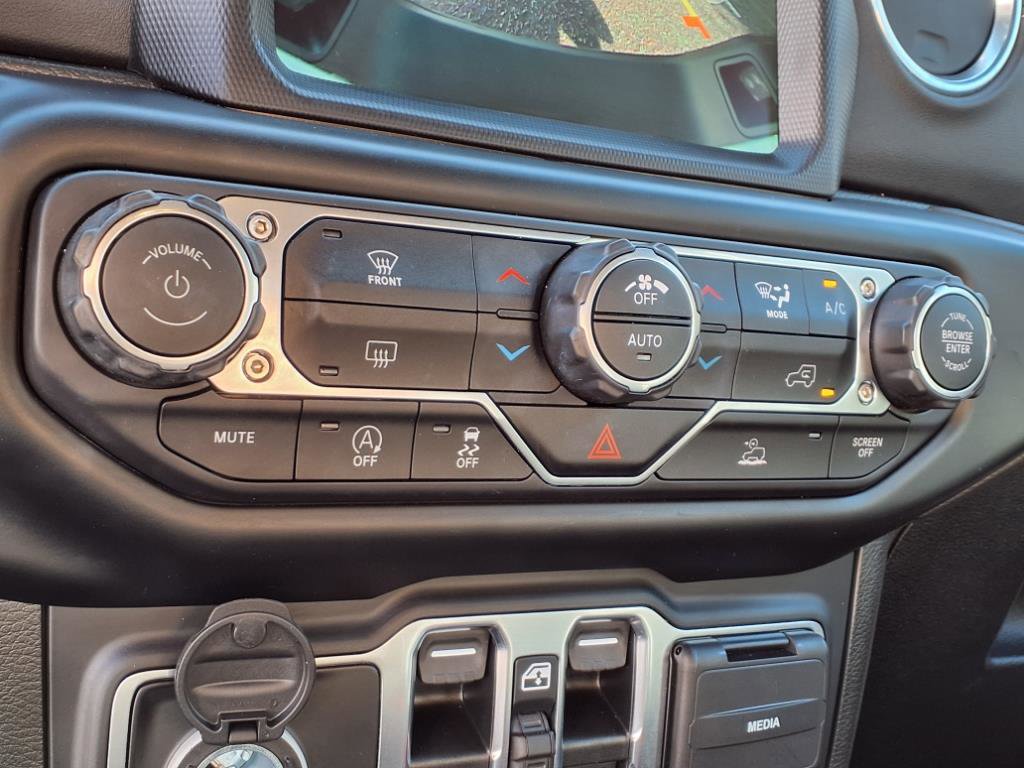 Used 2022 Jeep Gladiator Overland image 7