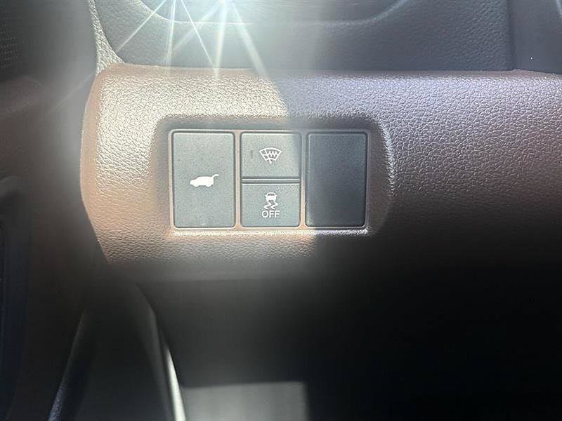 Used 2025 Honda Pilot Elite image 13