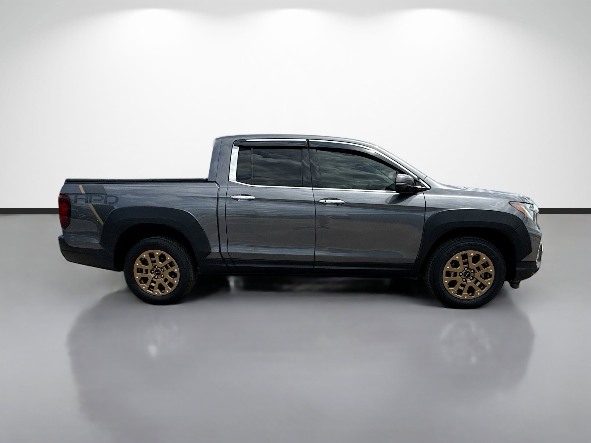 Used 2022 Honda Ridgeline RTL-E image 2