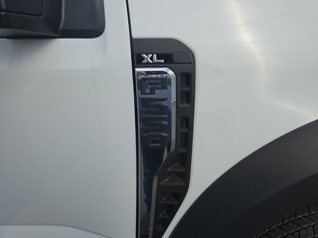 New 2026 Ford F550 4x4 Crew Cab Super Duty image 6
