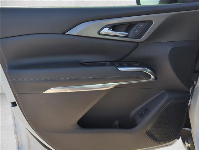 Used 2024 Chevrolet Traverse LT FWD image 7