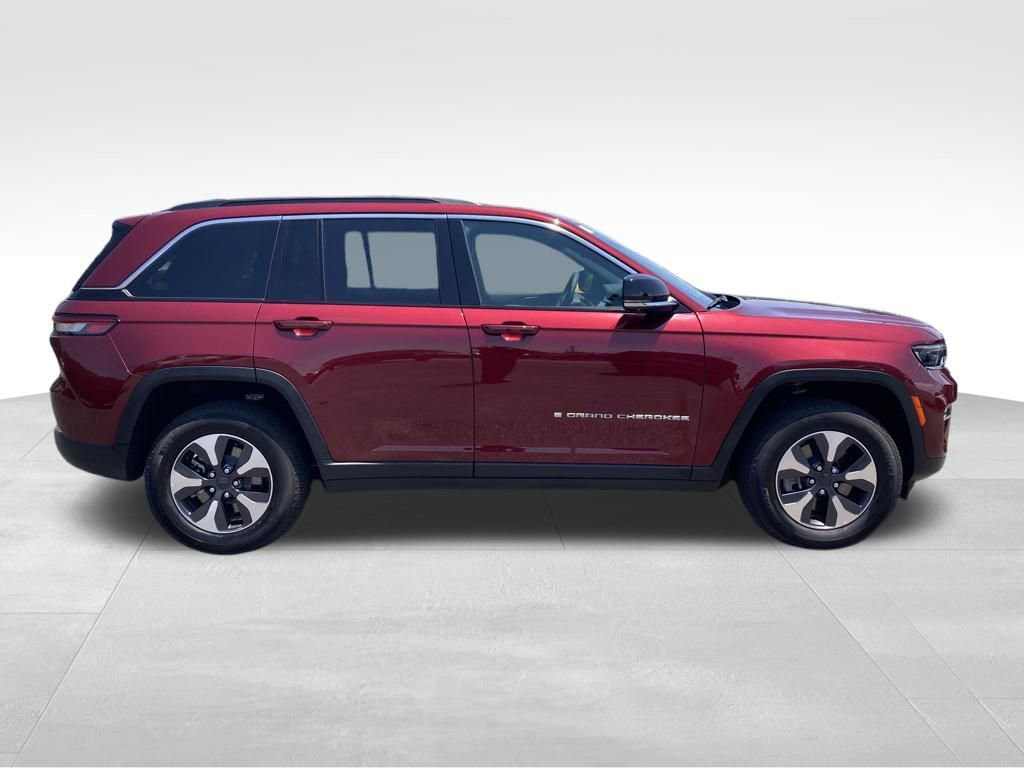 New 2024 Jeep Grand Cherokee Limited 4xe w/ Luxury Tech Group II image 7