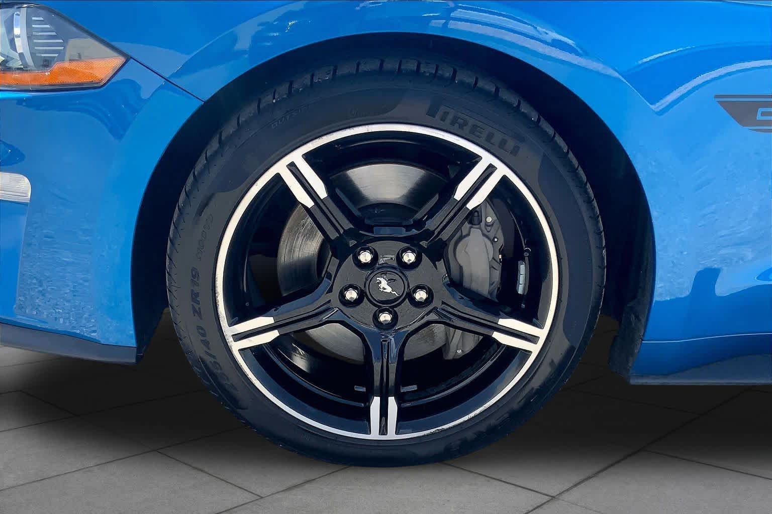 Used 2020 Ford Mustang GT Premium w/ Equipment Group 401A RWD image 11