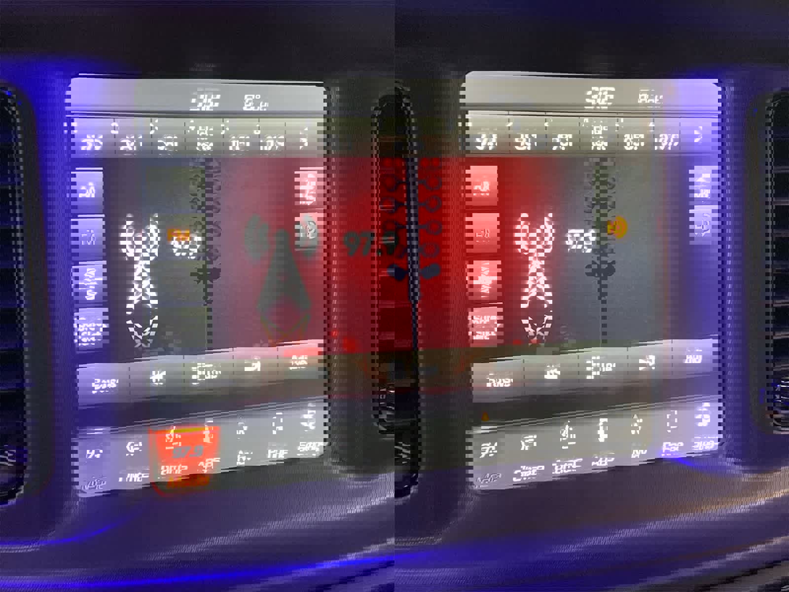 Used 2023 Dodge Charger R/T w/ Plus Group image 5