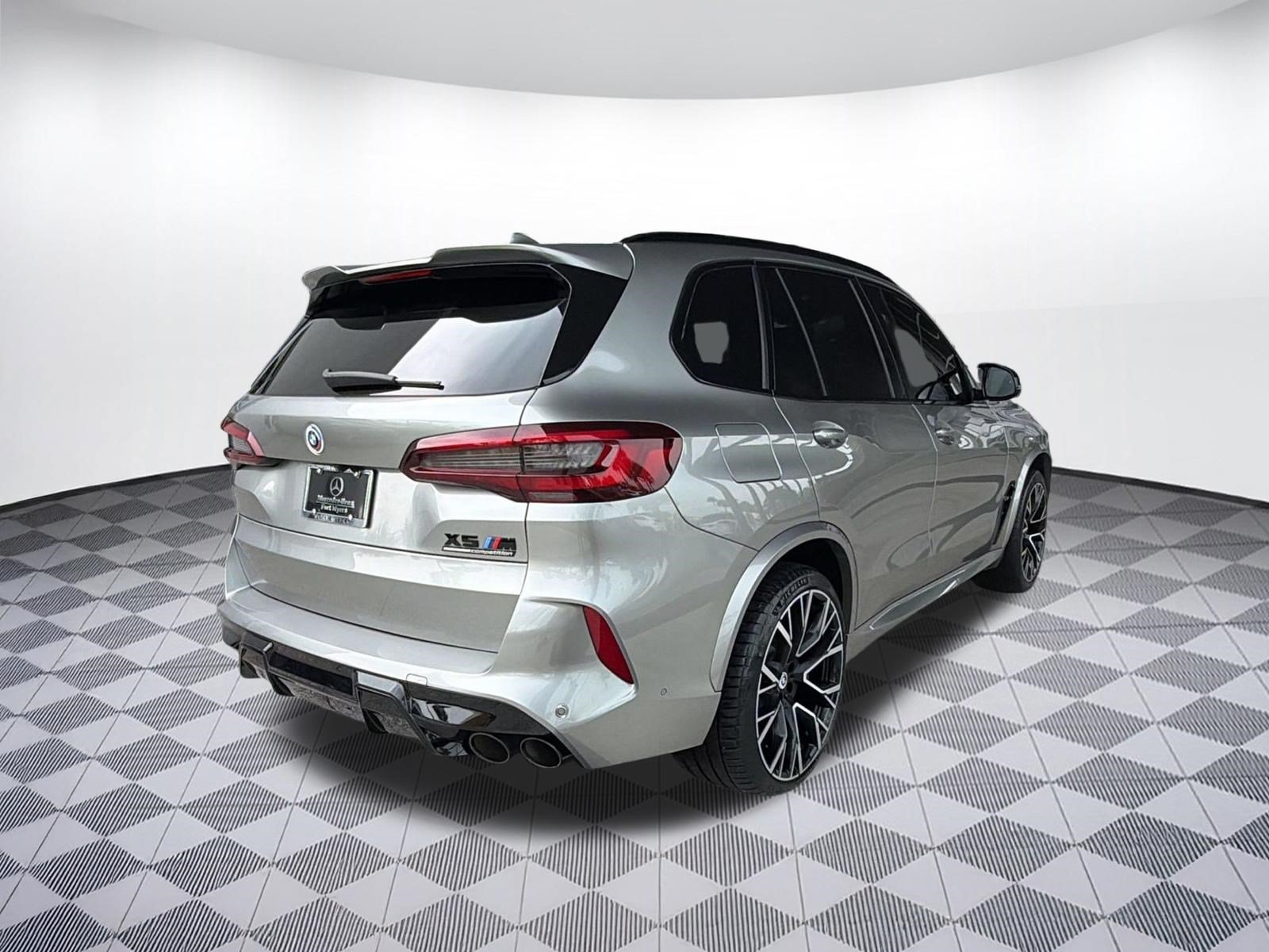 Used 2022 BMW X5 M w/ Competition Package 2 AWD/4WD image 9