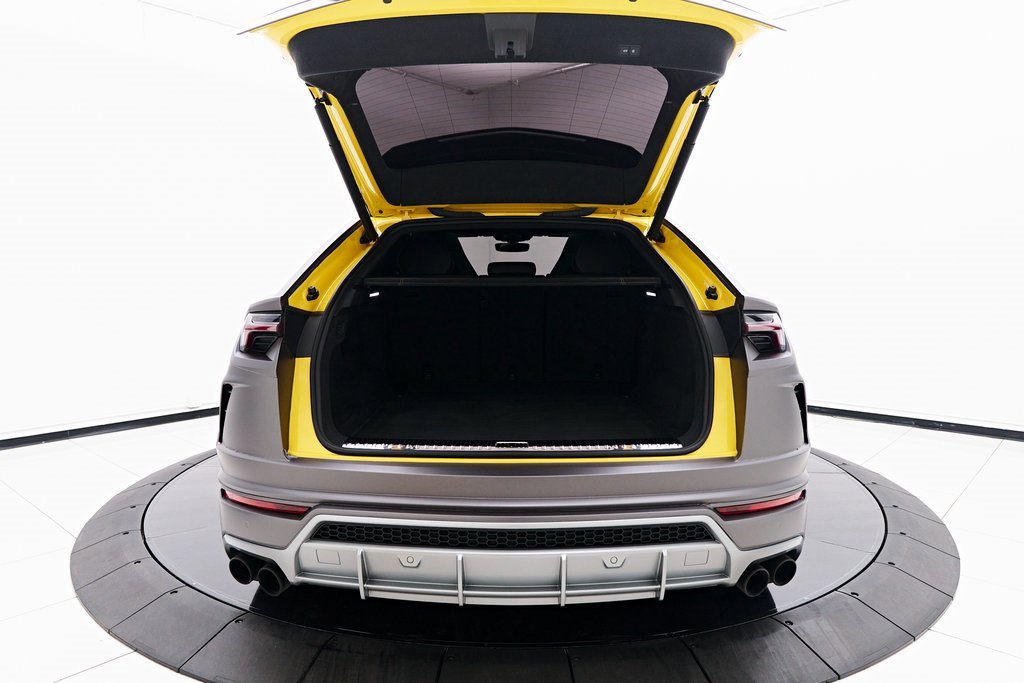 Used 2021 Lamborghini Urus image 19
