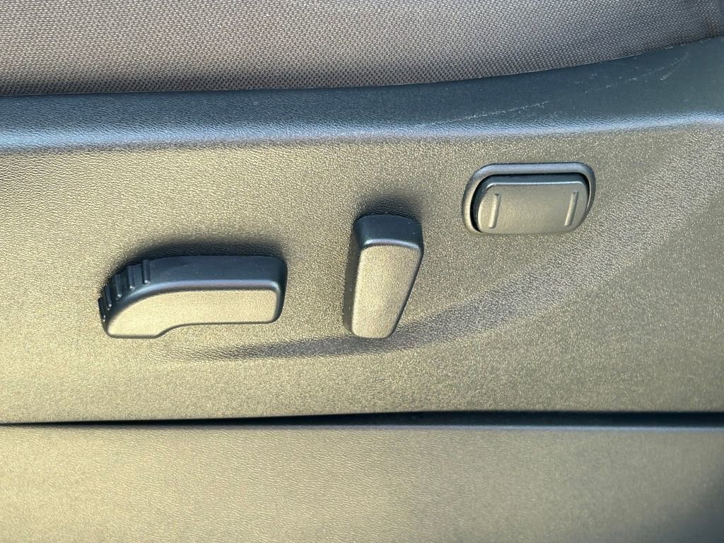 Used 2026 Nissan Frontier SV image 20