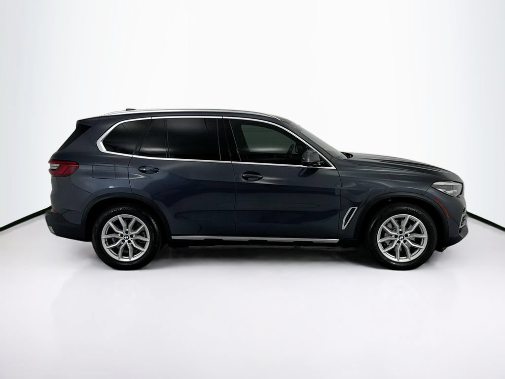 Used 2019 BMW X5 xDrive40i w/ Convenience Package AWD/4WD image 4