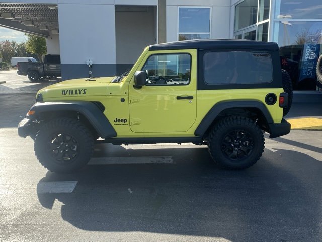 Used 2023 Jeep Wrangler Willys image 5