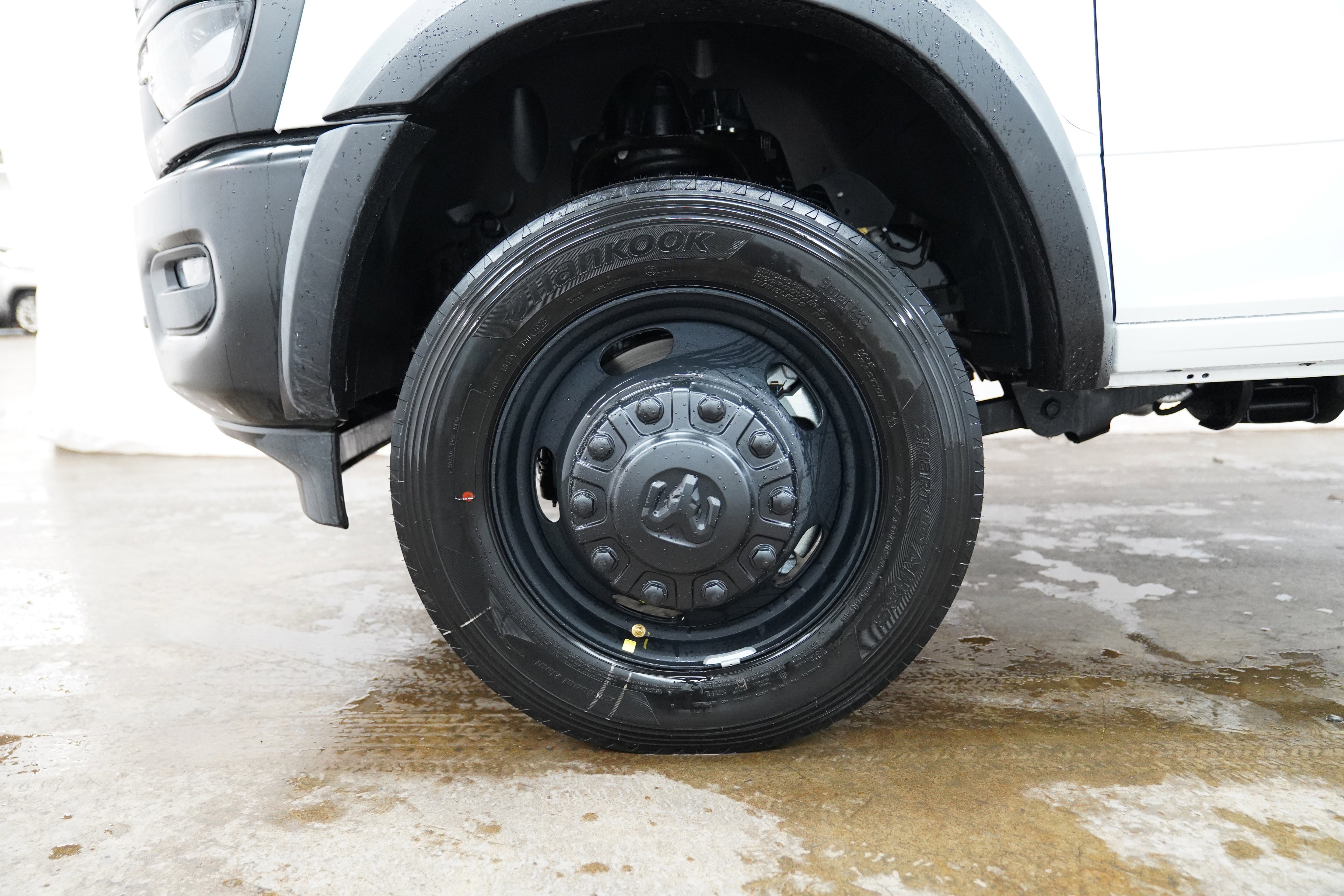 New 2026 RAM 5500 Tradesman AWD/4WD image 11