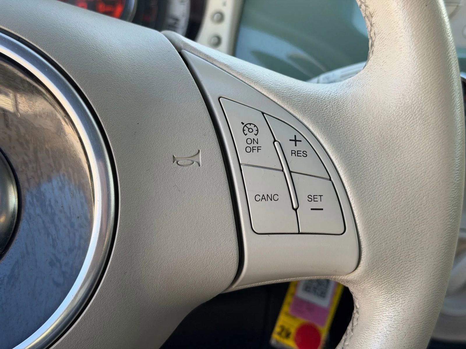 Used 2015 FIAT 500 Pop image 24