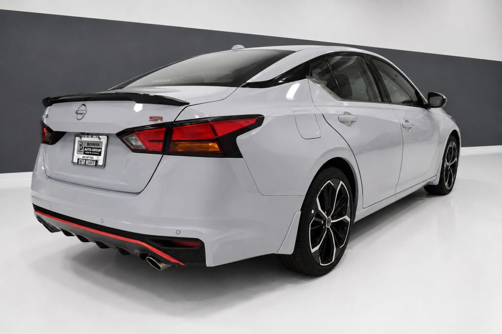 Certified 2024 Nissan Altima 2.5 SR FWD image 8
