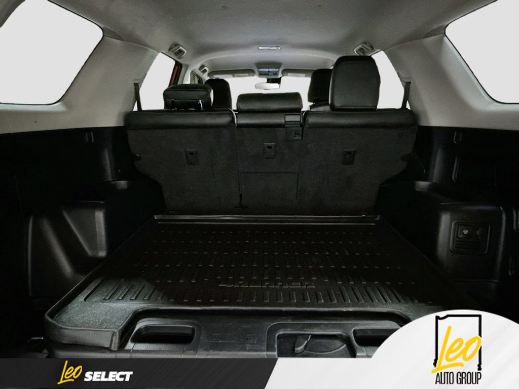 Used 2022 Toyota 4Runner SR5 RWD image 28