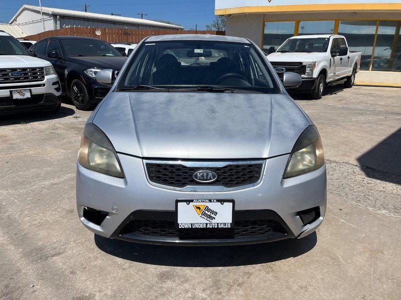 Used 2011 Kia Rio5 image 2