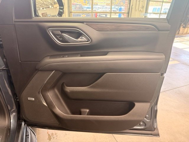 Used 2021 Chevrolet Tahoe LT w/ LT Signature Plus Package AWD/4WD image 33