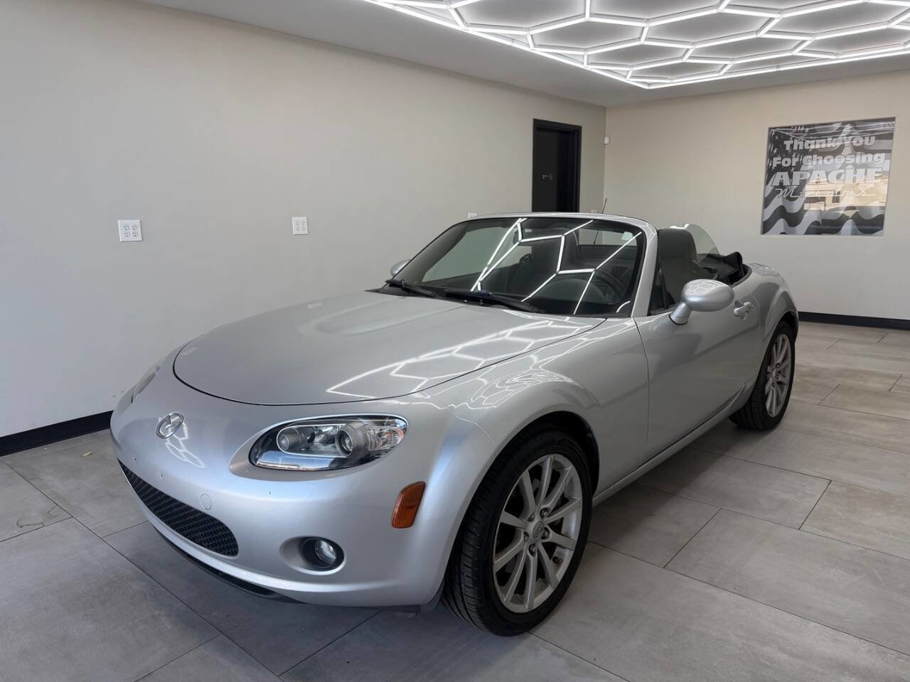 Used 2008 MAZDA MX-5 Miata Touring image 18