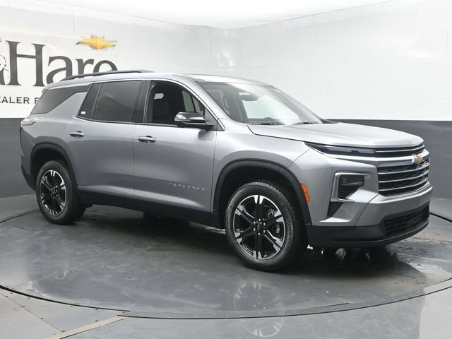 New 2027 Chevrolet Traverse LT w/ Sun and Wheel Package FWD image 6