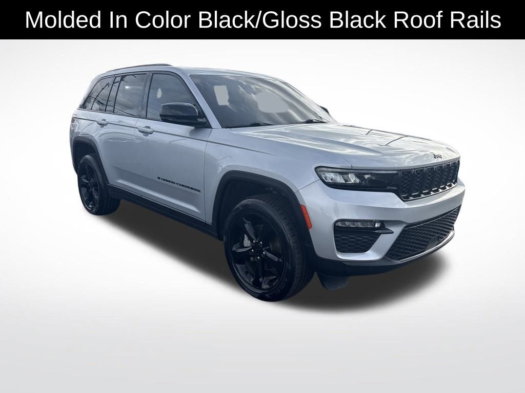 Certified 2023 Jeep Grand Cherokee Limited w/ Black Appearance Package image 9