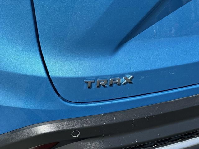 Certified 2025 Chevrolet Trax LT w/ Driver Confidence Package FWD image 30