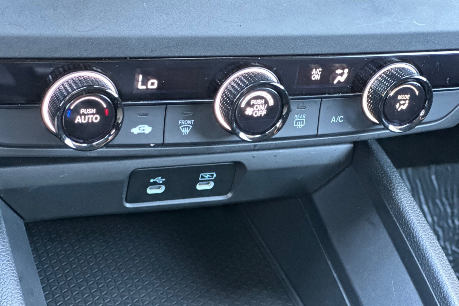 Certified 2025 Honda Accord LX image 19