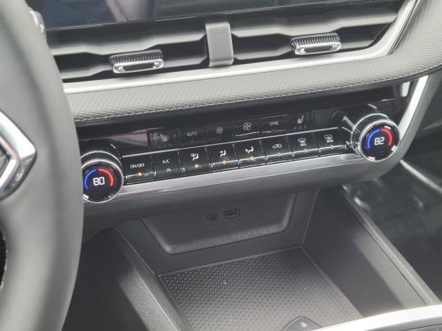 New 2026 Chevrolet Equinox LT w/ Convenience Package II image 18