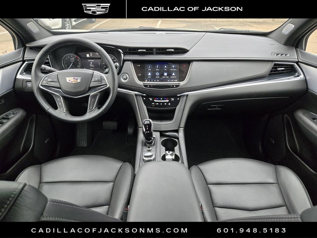 Certified 2025 Cadillac XT5 Premium Luxury image 7