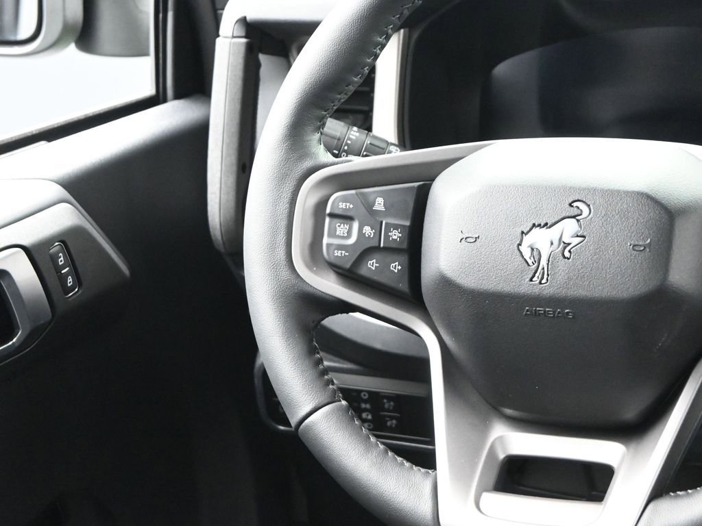 New 2025 Ford Bronco Outer Banks image 32