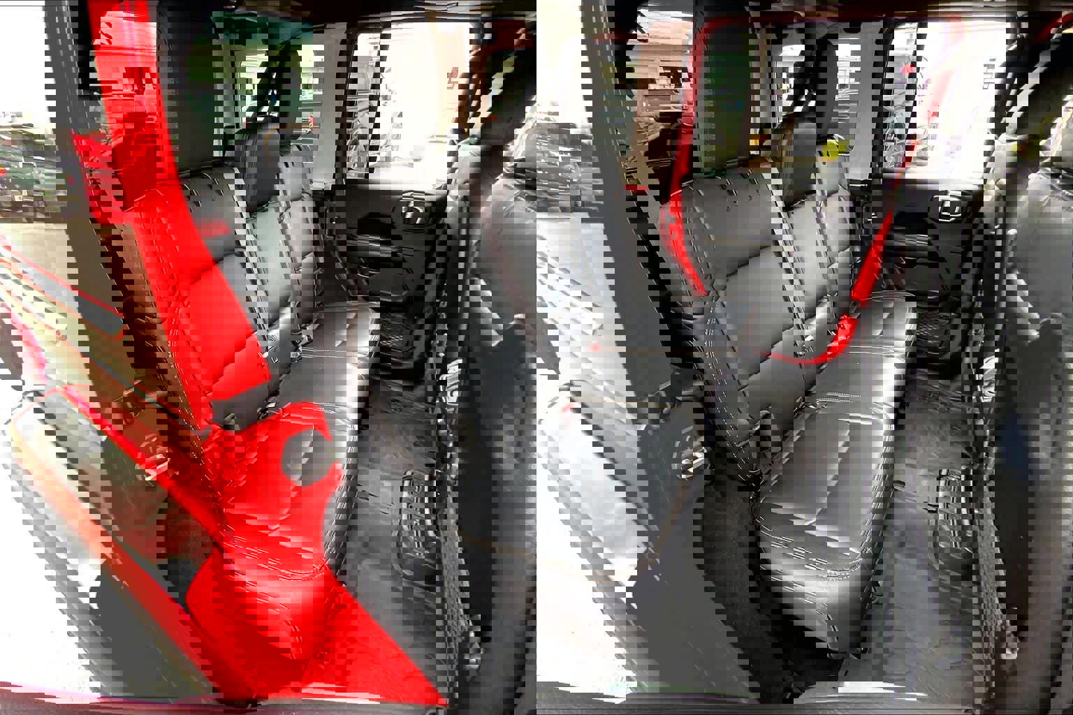 Used 2024 Jeep Wrangler Sahara w/ Safety Group image 19