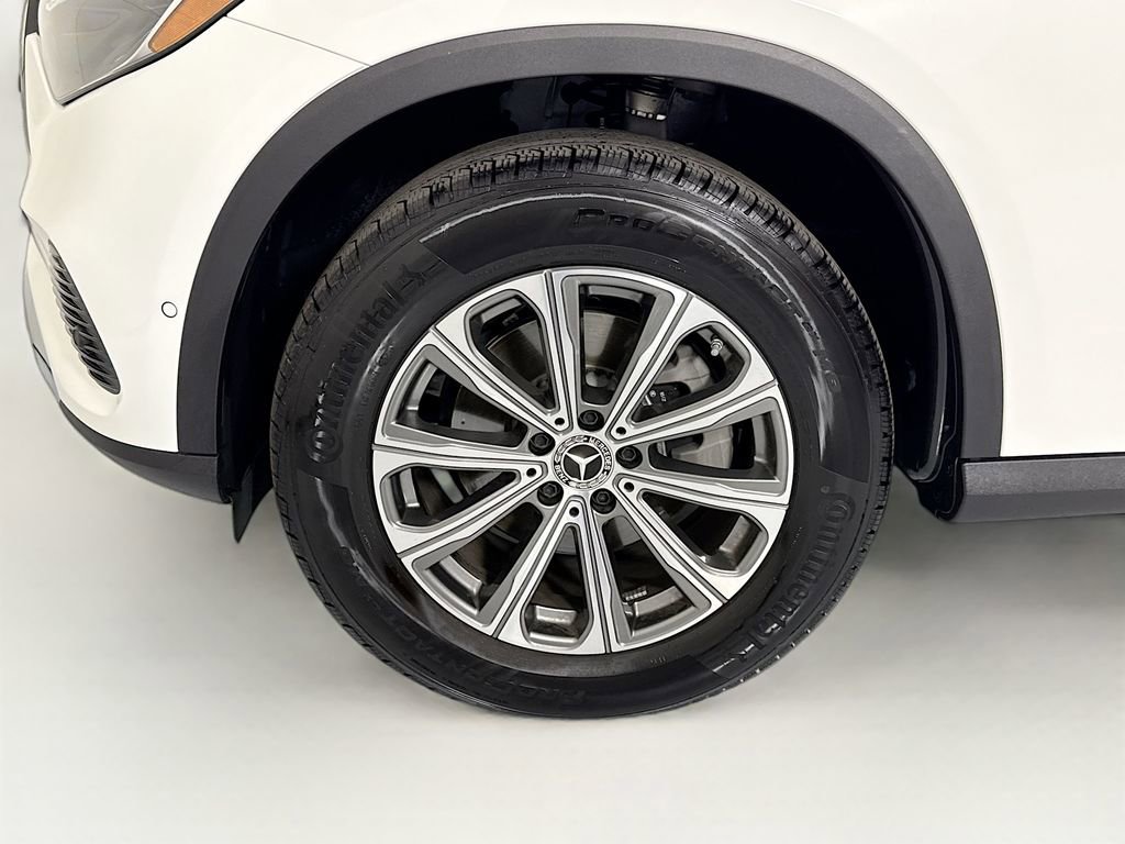 Certified 2026 Mercedes-Benz GLC 300 image 30