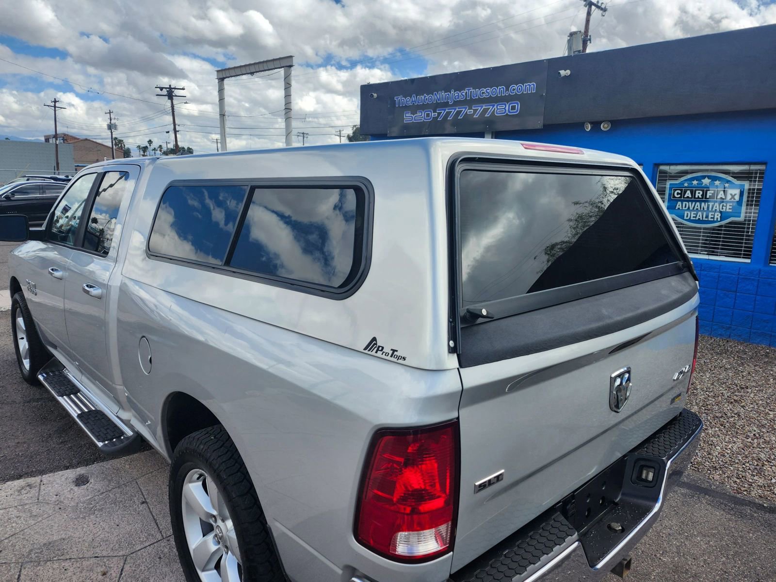 Used 2015 RAM 1500 Classic SLT image 13