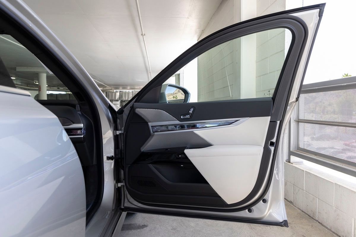 New 2026 BMW i7 eDrive50 RWD image 28