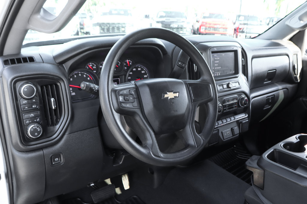 Used 2022 Chevrolet Silverado 1500 Custom w/ LPO, Dark Essentials Package AWD/4WD image 17