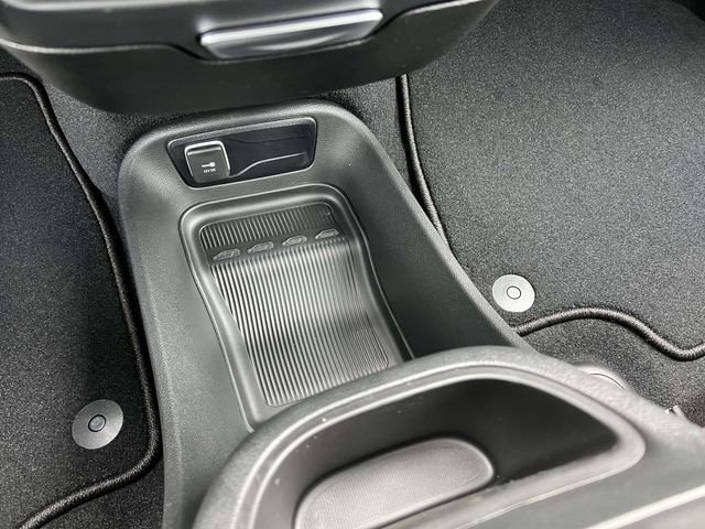 New 2026 Chrysler Voyager LX FWD image 21