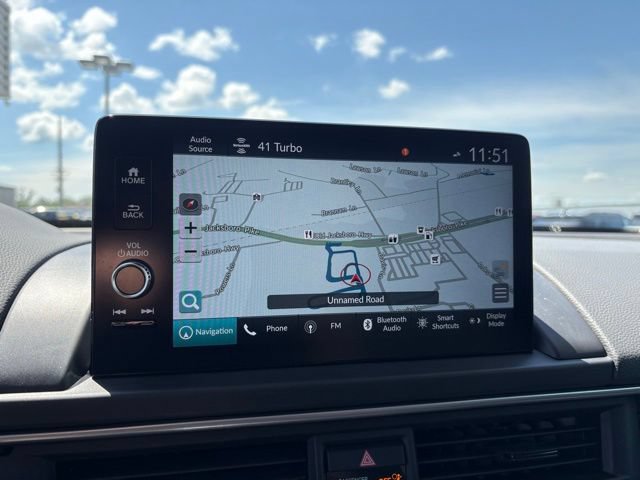 Used 2025 Honda Pilot Touring image 17