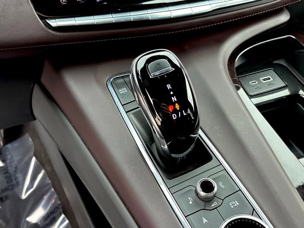 Used 2024 Cadillac Escalade ESV Sport Platinum w/ Heavy-Duty Trailer Package image 27