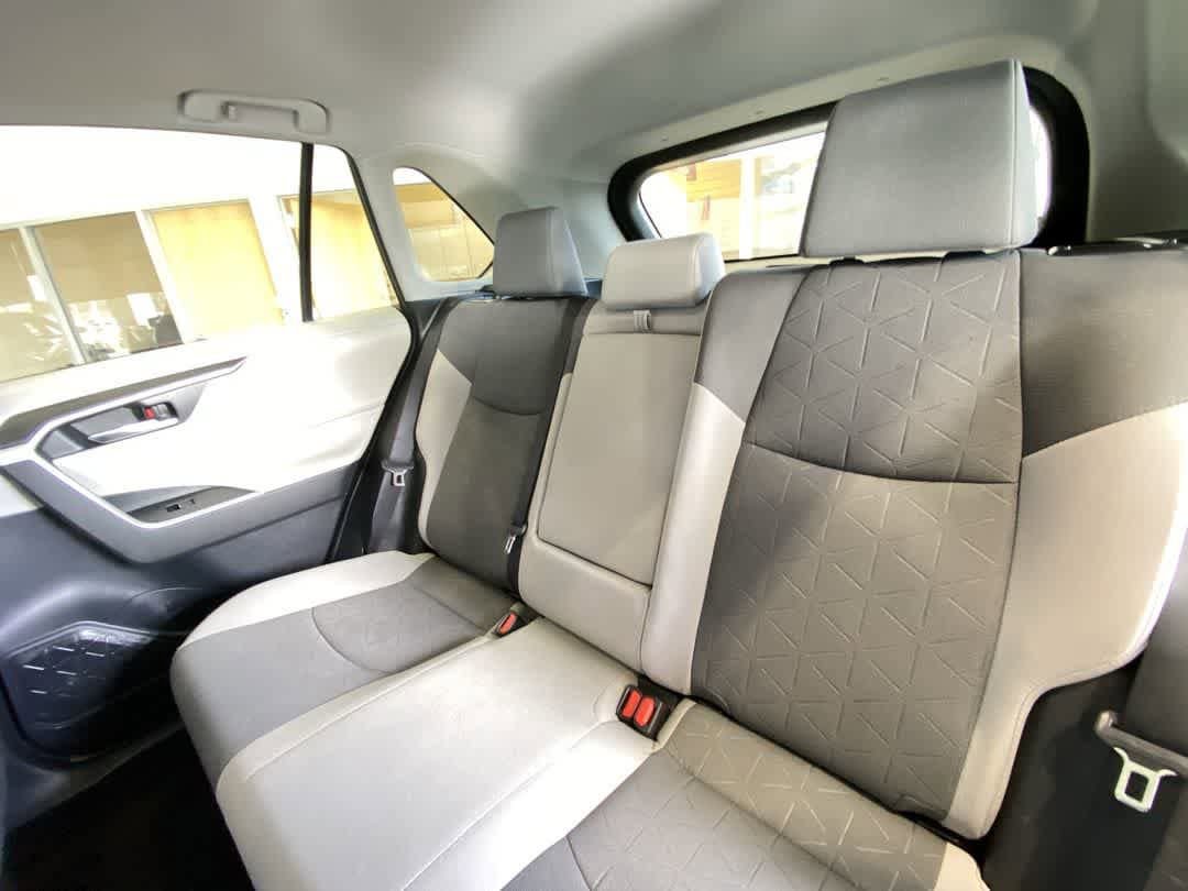 Used 2022 Toyota RAV4 XLE w/ Convenience Package AWD/4WD image 25