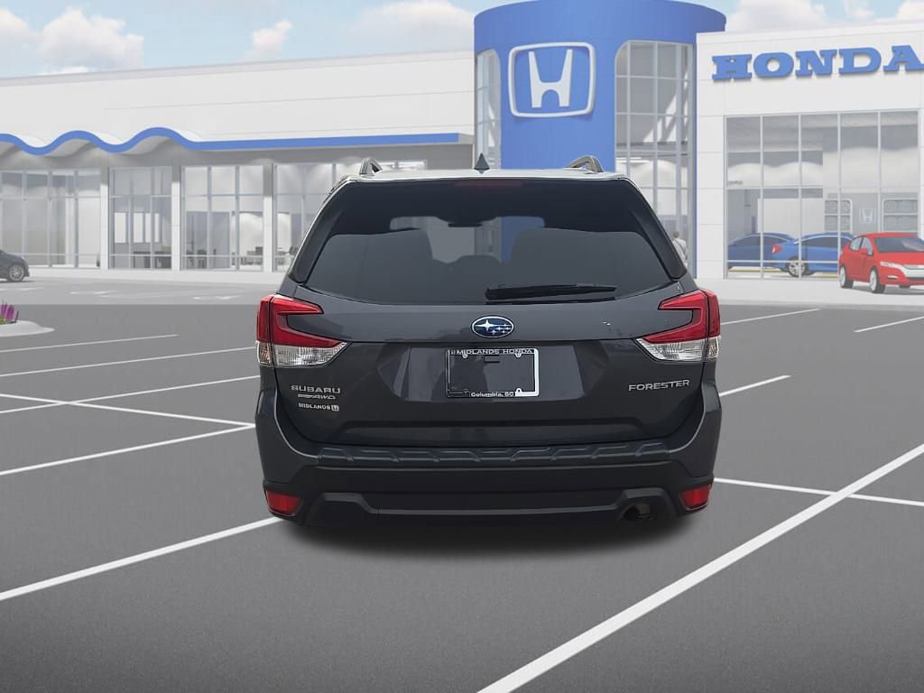 Used 2021 Subaru Forester Premium image 7